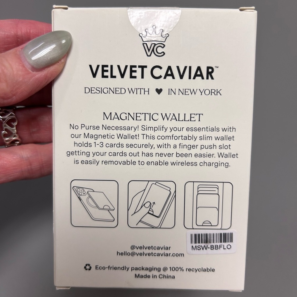 Velvet Caviar Blueberry Baby MagSafe Wallet - Picture 5 of 9